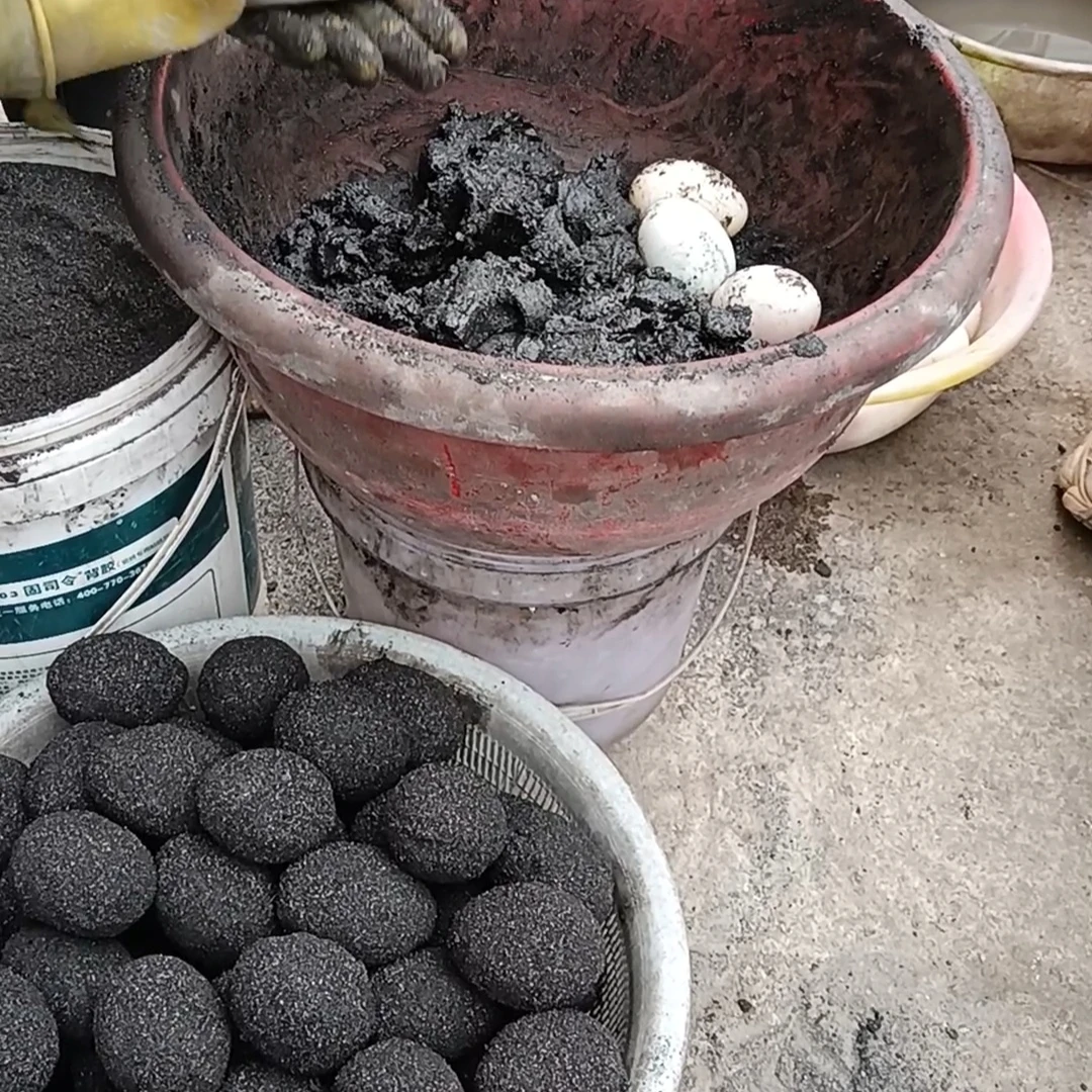 《雾都幺妹》农家自制传统工艺草木灰手工包制无铅溏心蛋皮蛋正宗