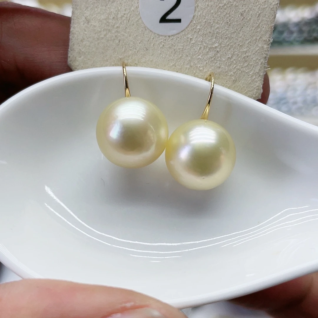 海水珍珠耳饰18K金镶嵌