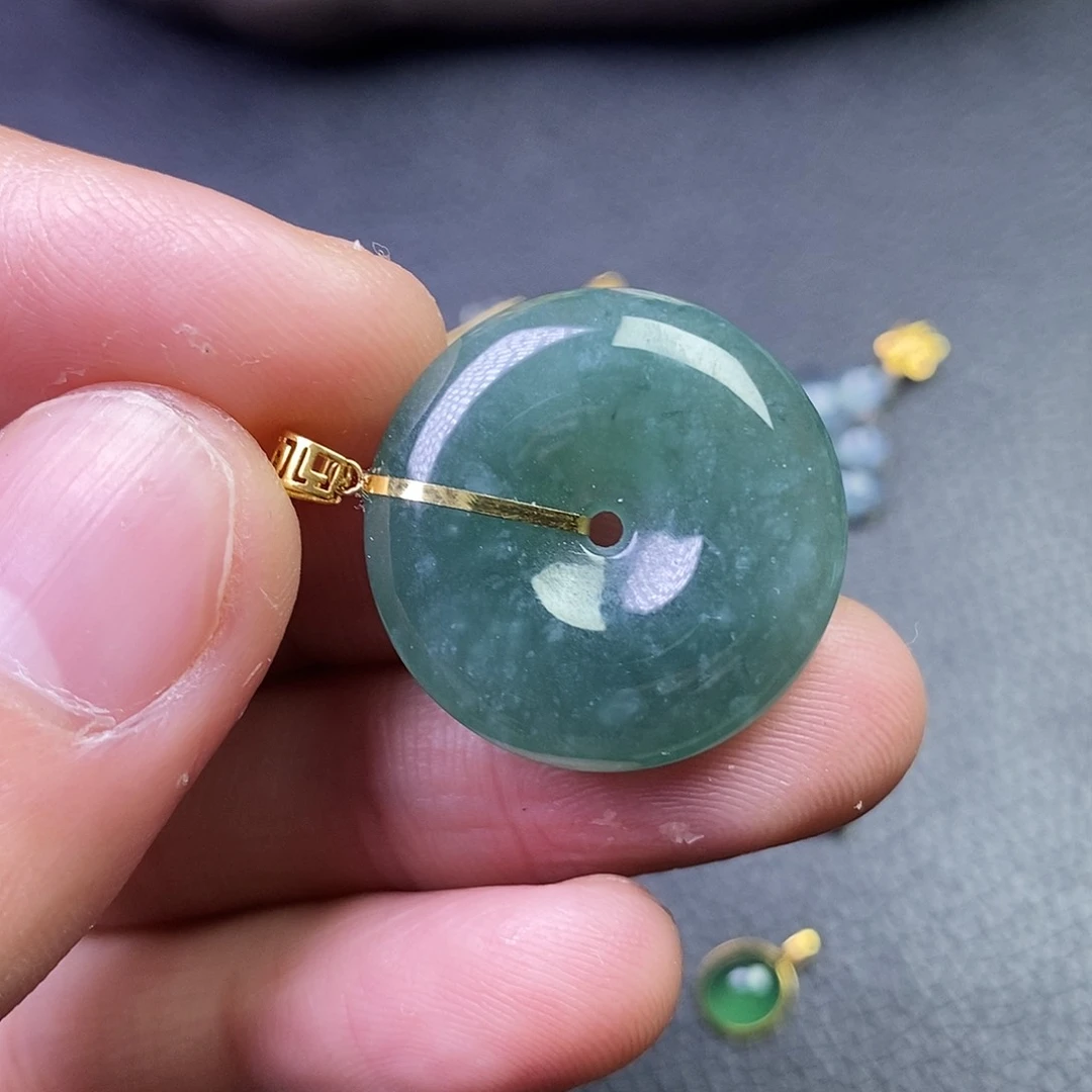 吊坠(不含链)18K金镶嵌翡翠