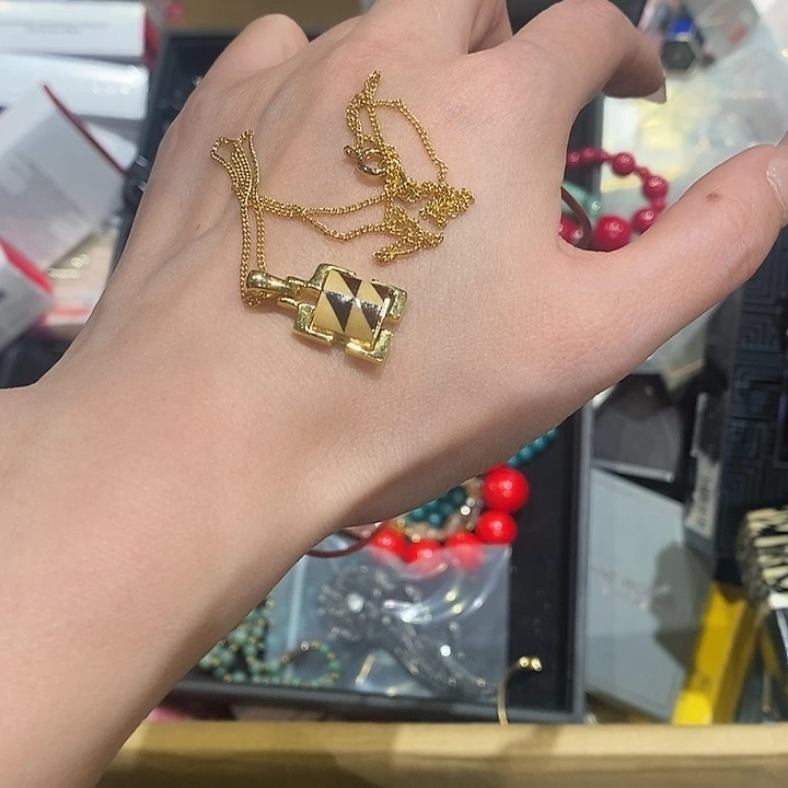 ****晨花岗石铁合金中古香水沐浴露持久留