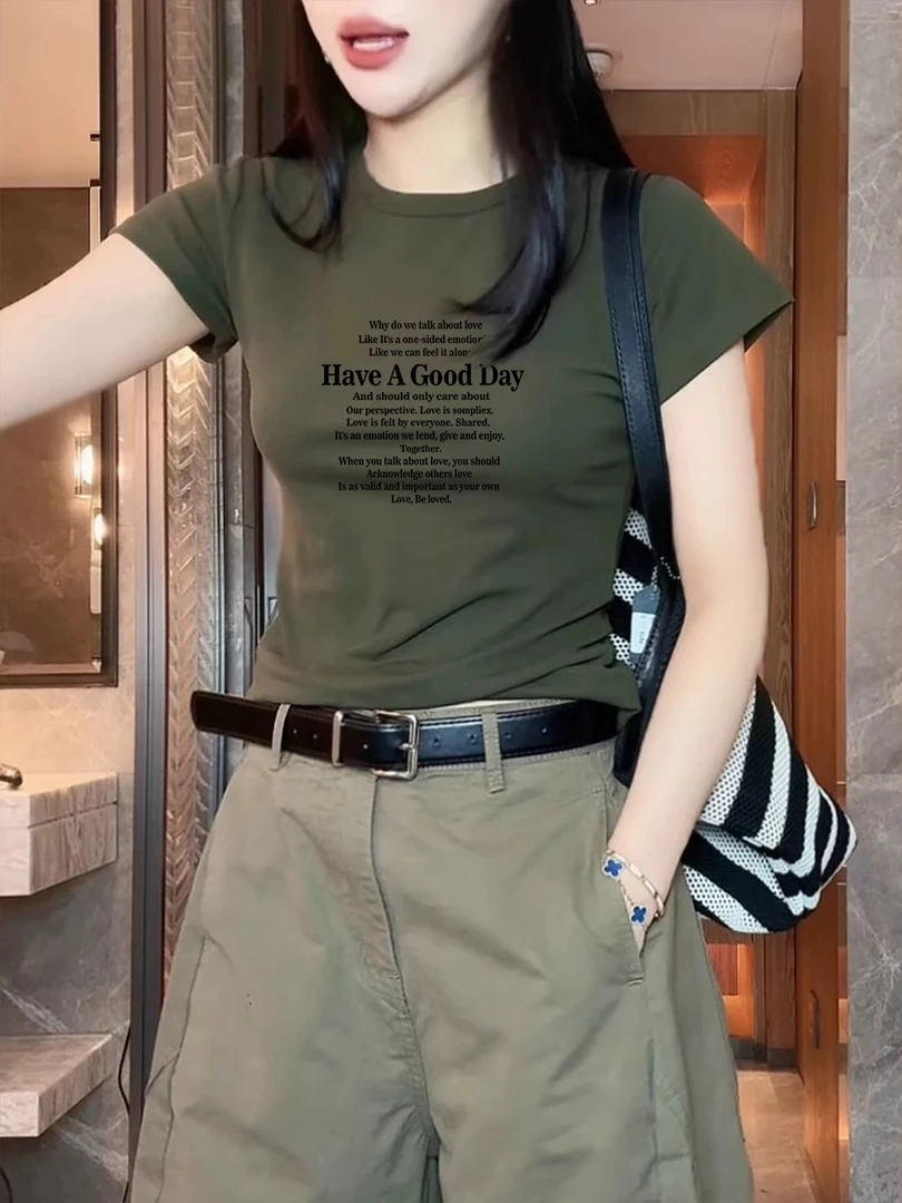 减龄洋气显瘦上衣新款韩系修身夏季圆领复古军绿色正肩短袖t恤女