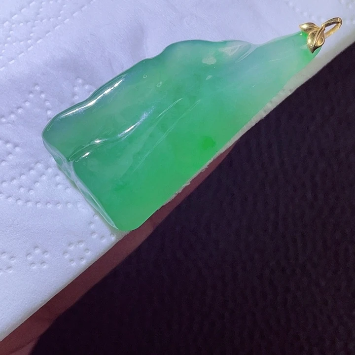 颈饰18K金镶嵌翡翠翡翠