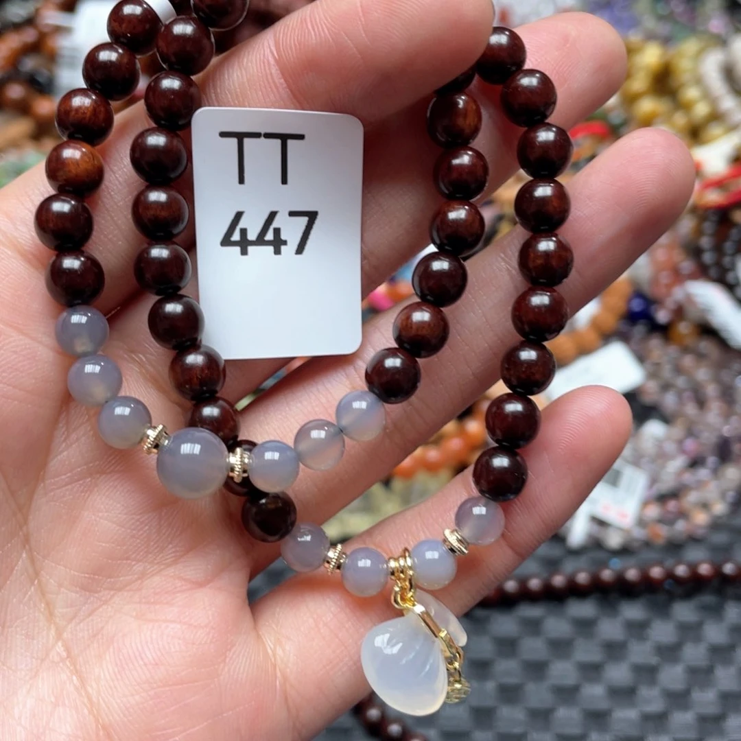 水晶多样性发一只未镶嵌