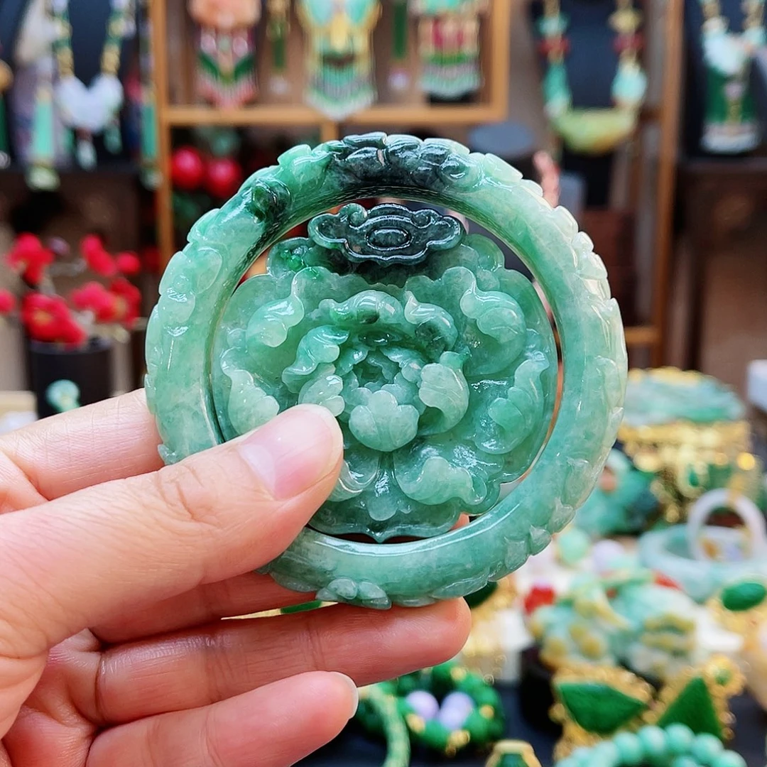 翡翠手镯未镶嵌凤**梦48小时鉴赏期