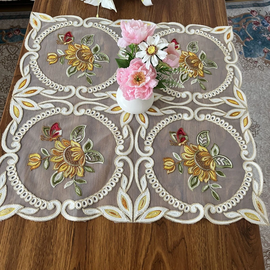 ZN113-3六角网纱【60*60/对】黄色向日葵锁链绣桌布