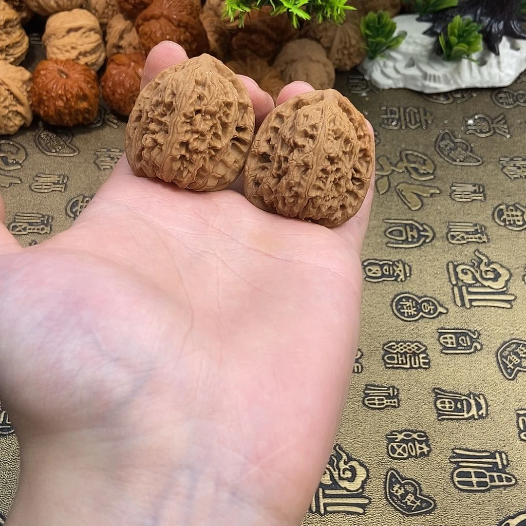 核桃南疆石38尺寸编号826全品无修骨质硬纹路好