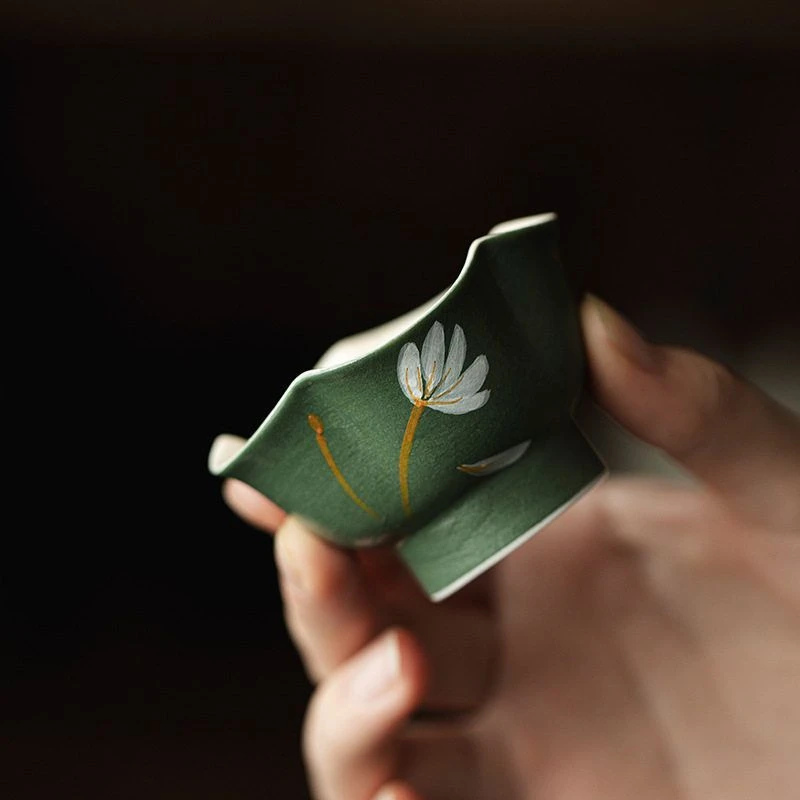 格桑花茶杯家用复古高足手工陶瓷花口莲花手绘汝窑绿色品茗主人杯