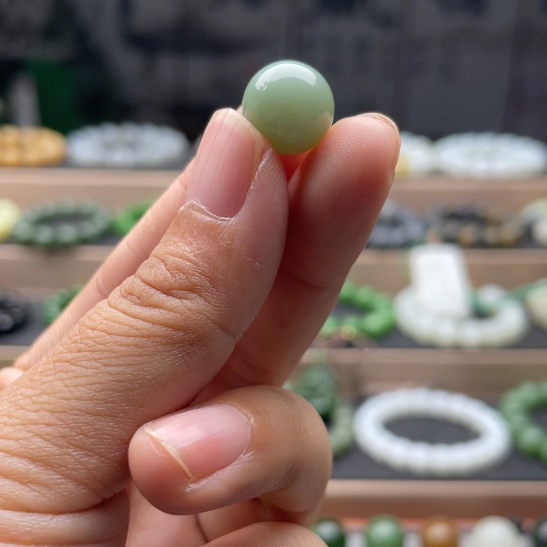 未镶嵌手链和田玉12碧玉粉青