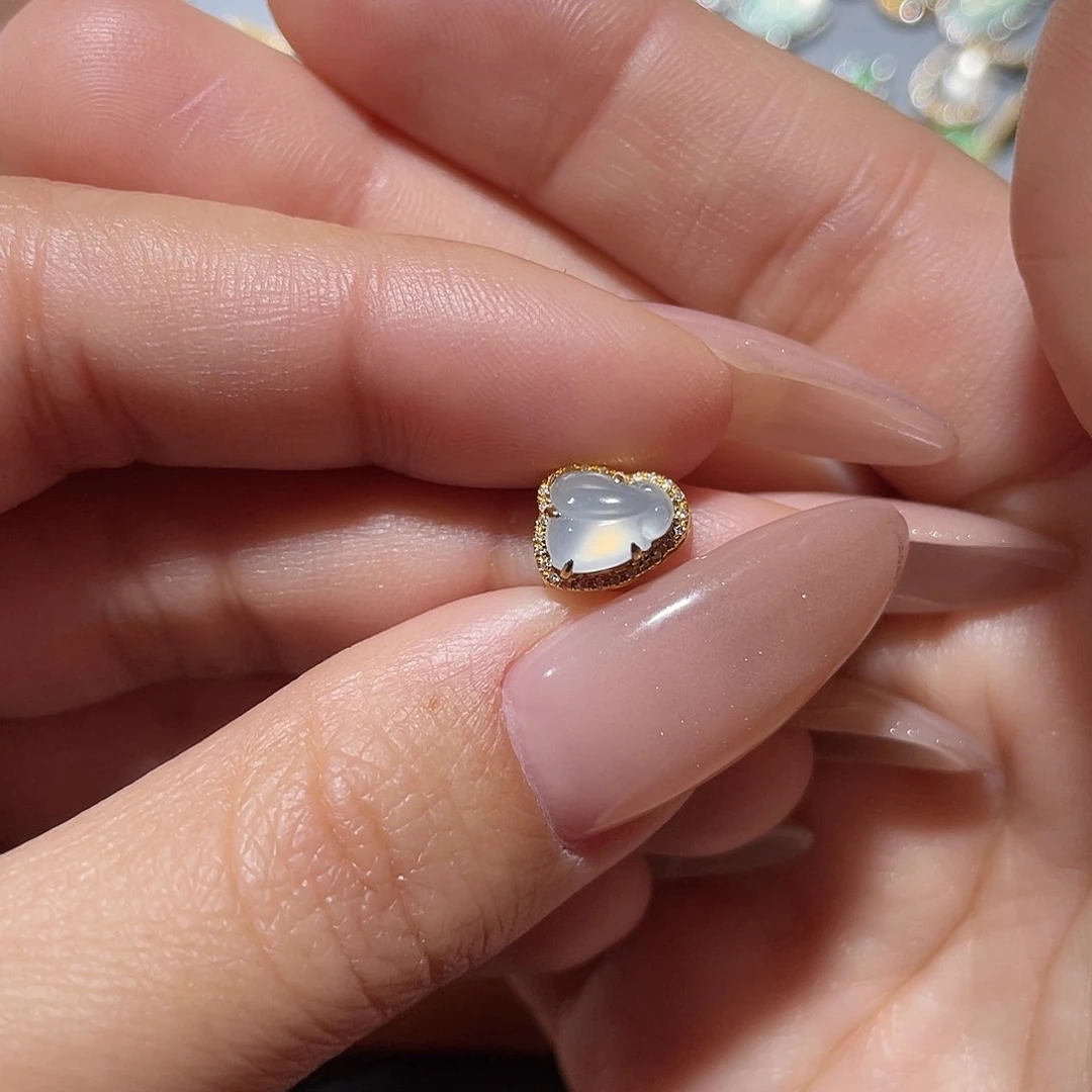 吊坠(不含链)18K金镶嵌翡翠