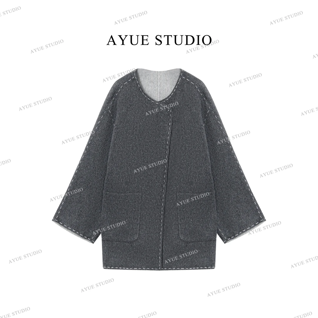 AYUE「迹白」100%绵羊毛宽门襟白线迹短大衣AY2SDCB2031