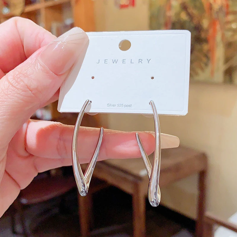 铜合金耳饰 个性时尚金属几何耳钉小众设计感网红百搭银针耳环