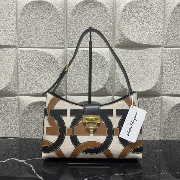 未使用/菲拉格慕/包包/250901zb0018