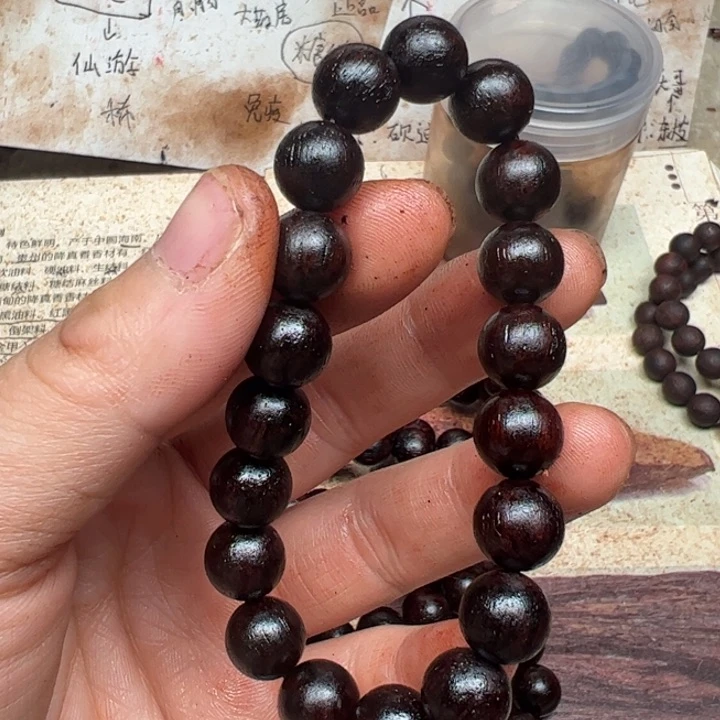 藤类降真香10圆珠红黑油结晶