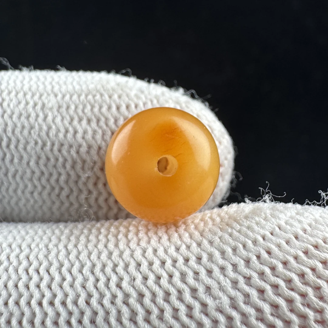 J4744 天然原矿俄料蜜蜡鸡油红墩子10*7.8 mm支持鉴定假一罚十