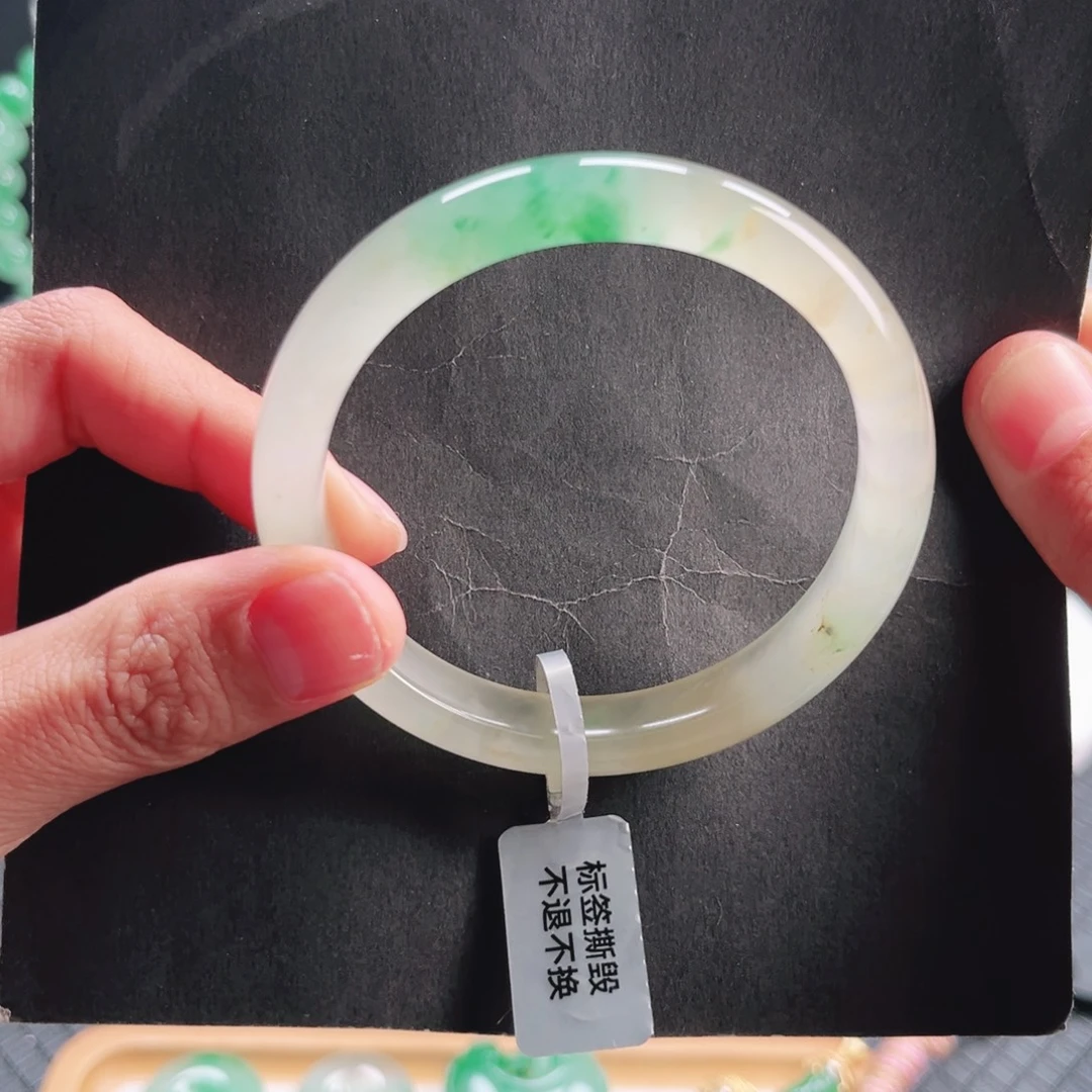 石英质玉未镶嵌手镯56圈口