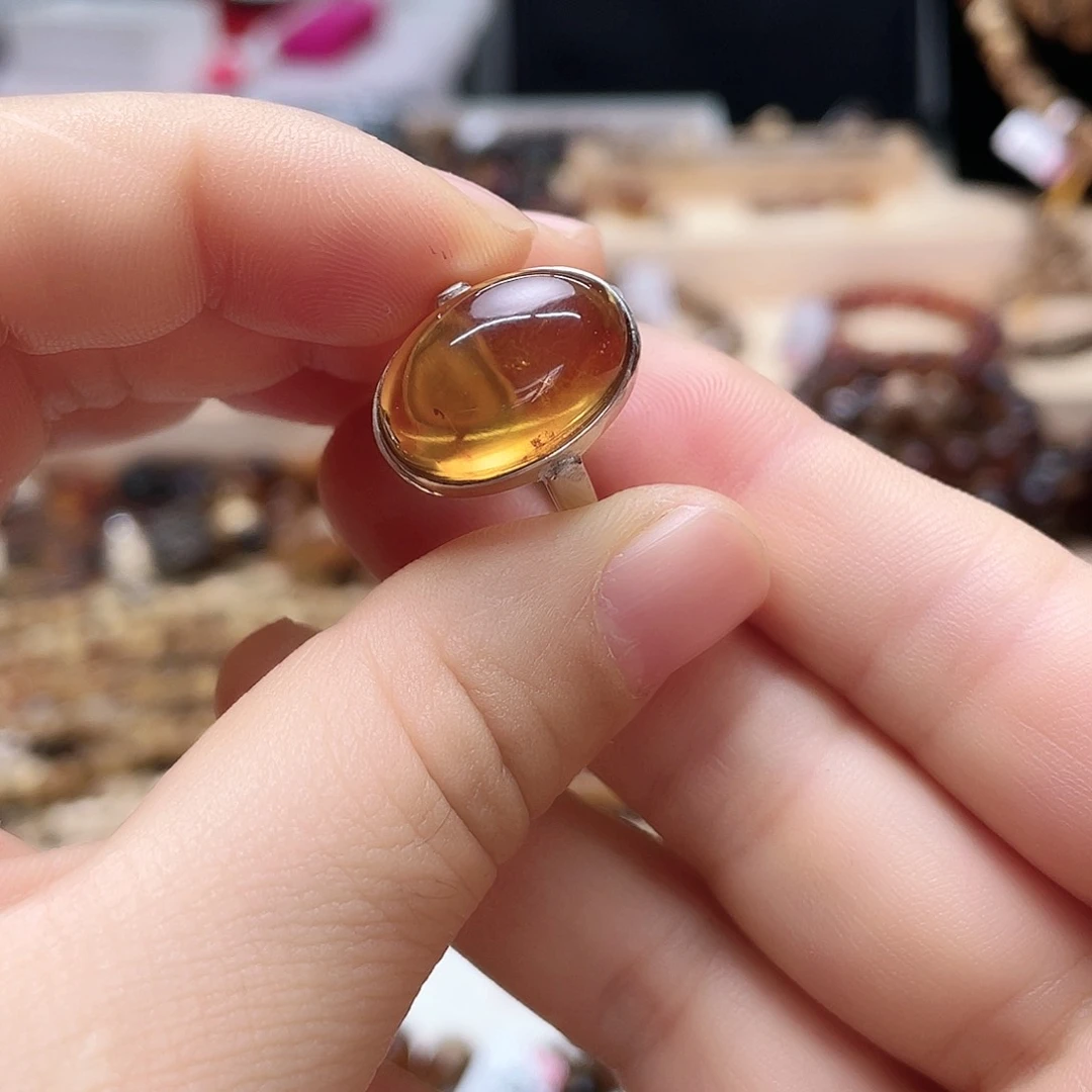 琥珀裸石未镶嵌大