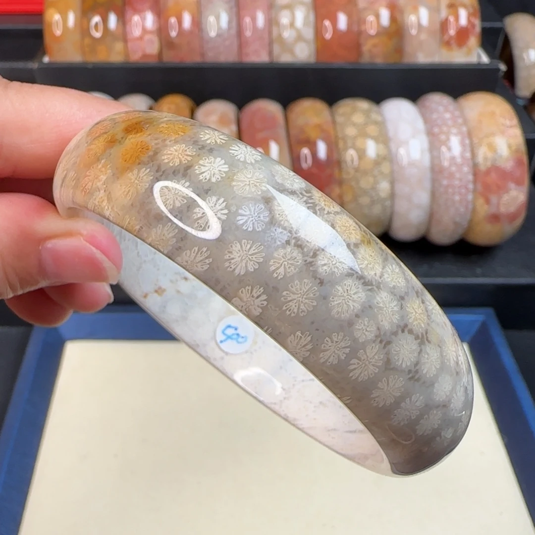 硅化玉手镯未镶嵌60圈雏菊