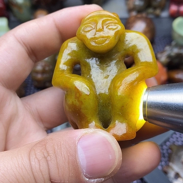 蛇纹石玉未镶嵌颈饰