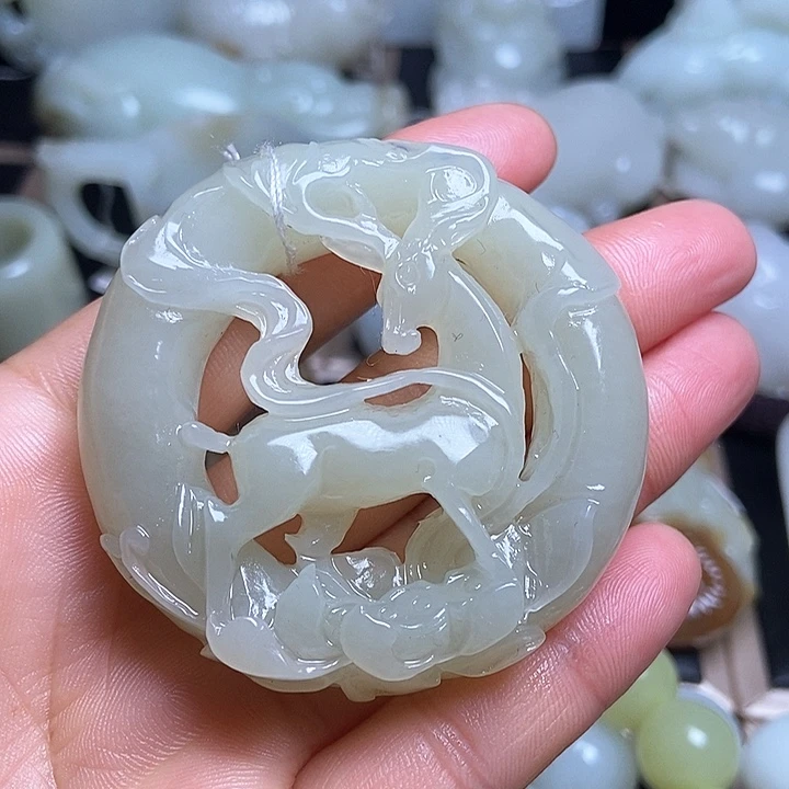 和田玉挂件未镶嵌