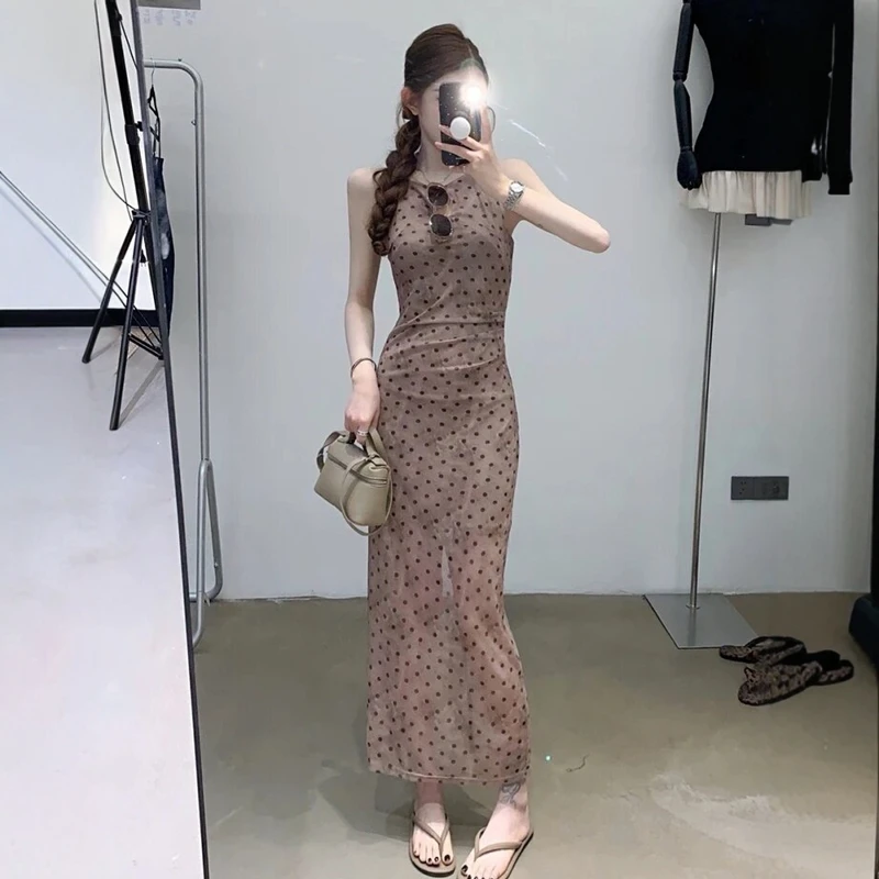 法式印花波点镂空挂脖连衣裙女2025夏季新款气质修身显瘦背心长裙