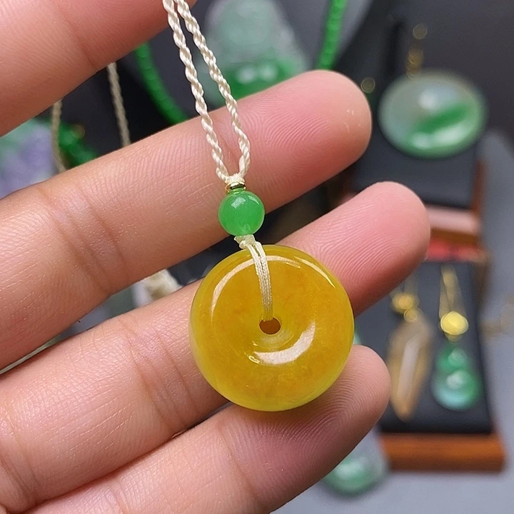 吊坠(赠链)未镶嵌翡翠