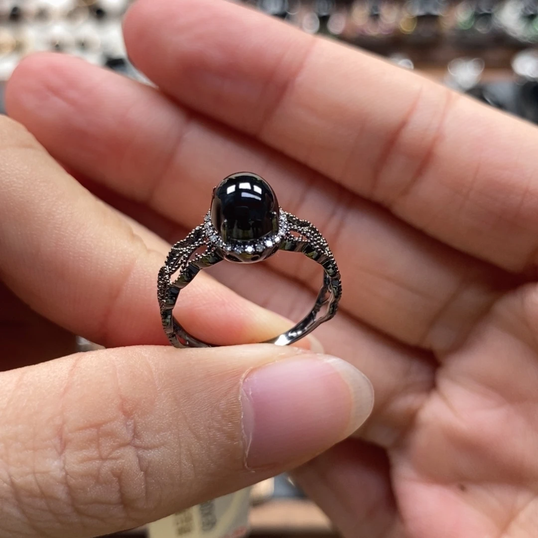 18K金镶嵌戒指翡翠墨翠