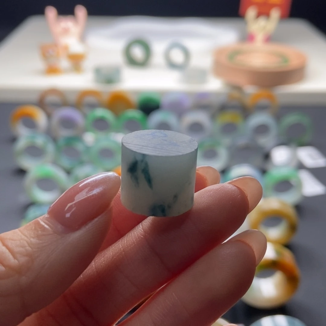 定制翡翠未镶嵌定制