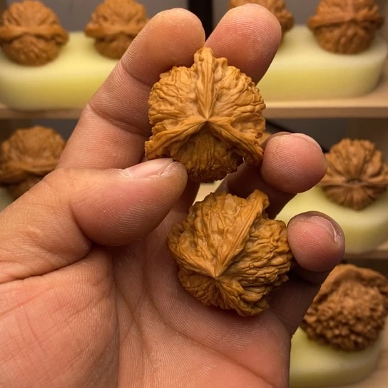 文玩核桃吊坠?35全品三棱