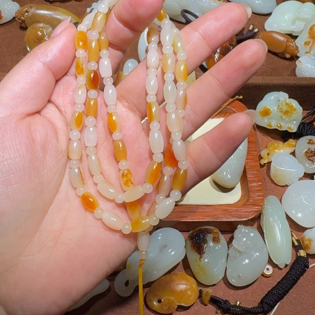 和田玉挂件未镶嵌桔**?