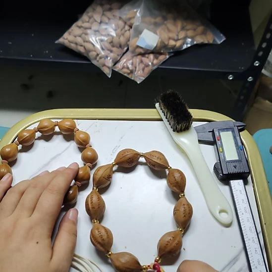 S***r橄榄核吊坠刻字手串