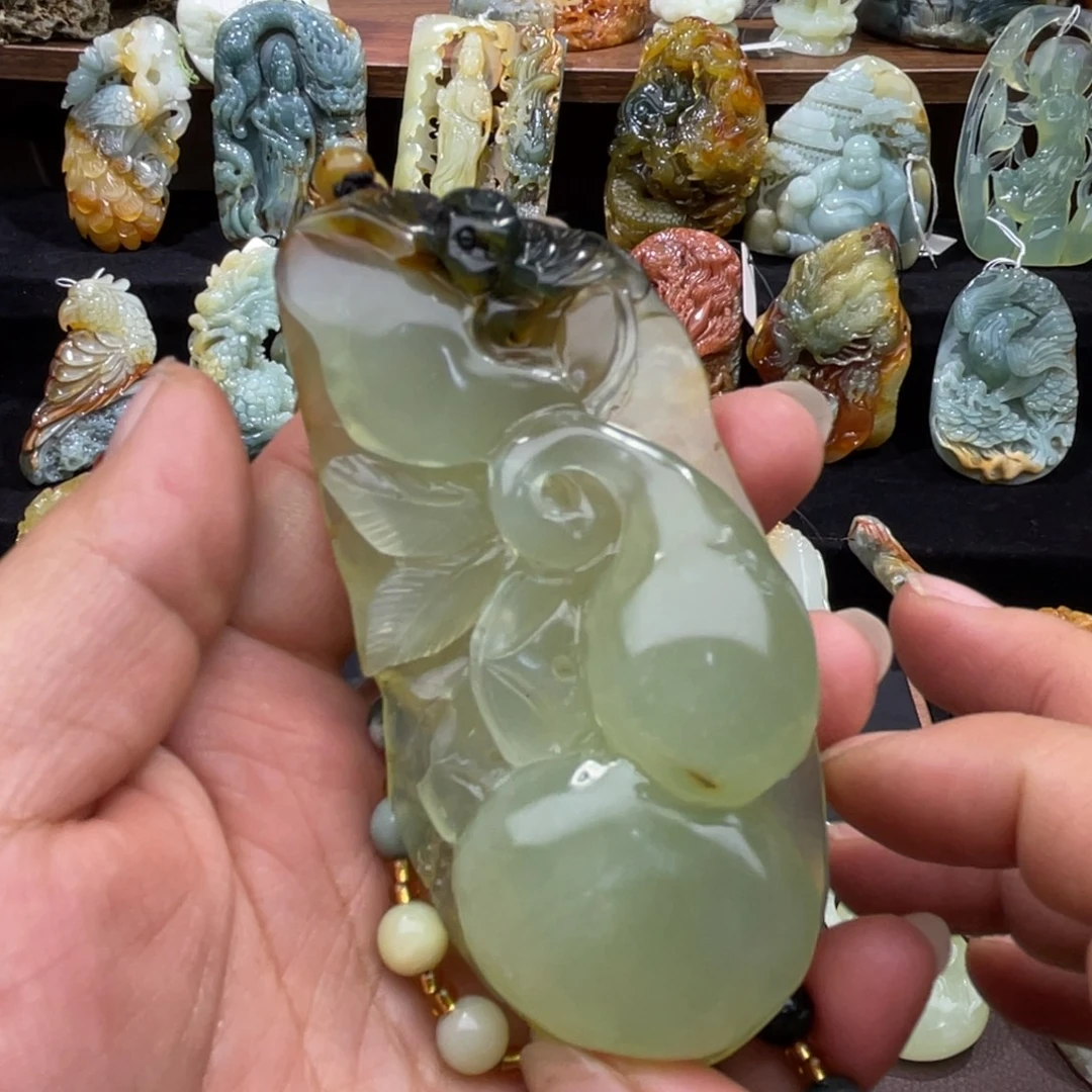 蛇纹石玉未镶嵌吊坠(赠链)