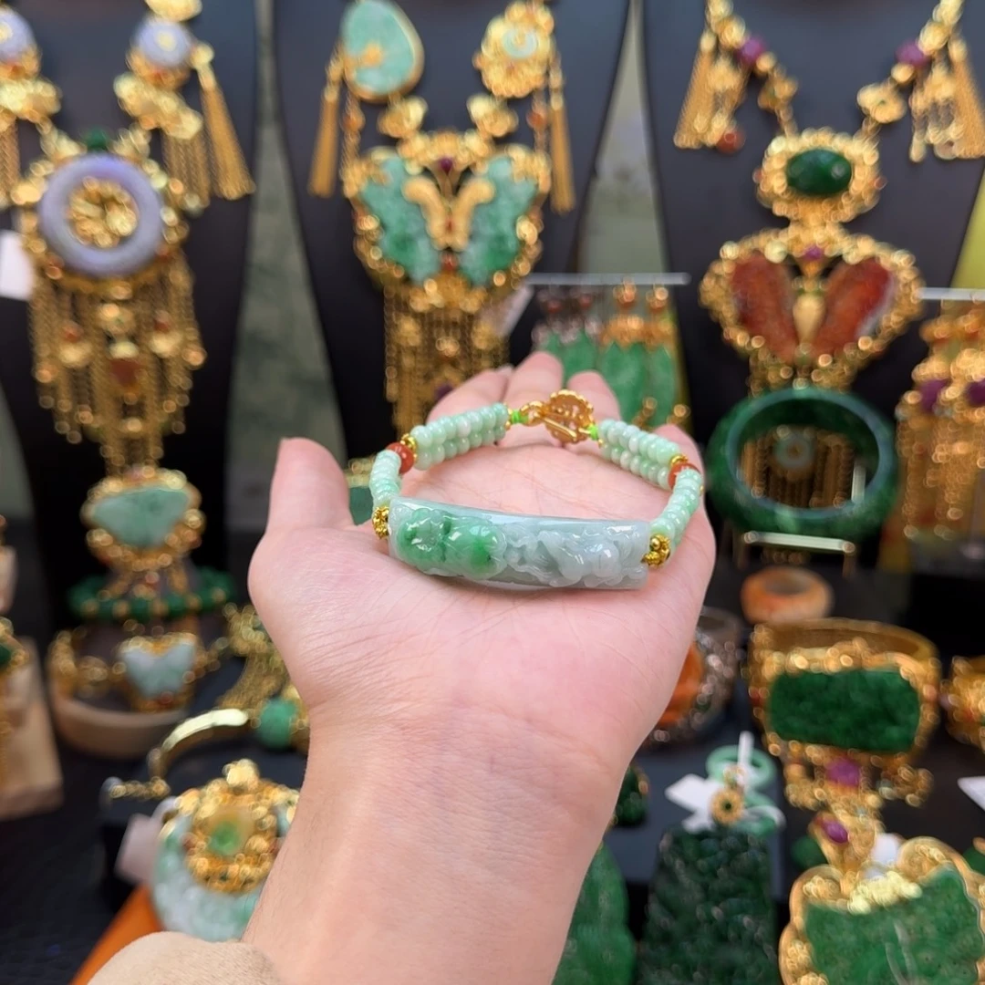 翡翠未镶嵌颈饰福利翡翠手串