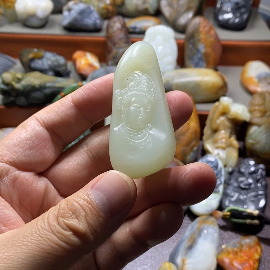 *****和田玉未镶嵌挂件