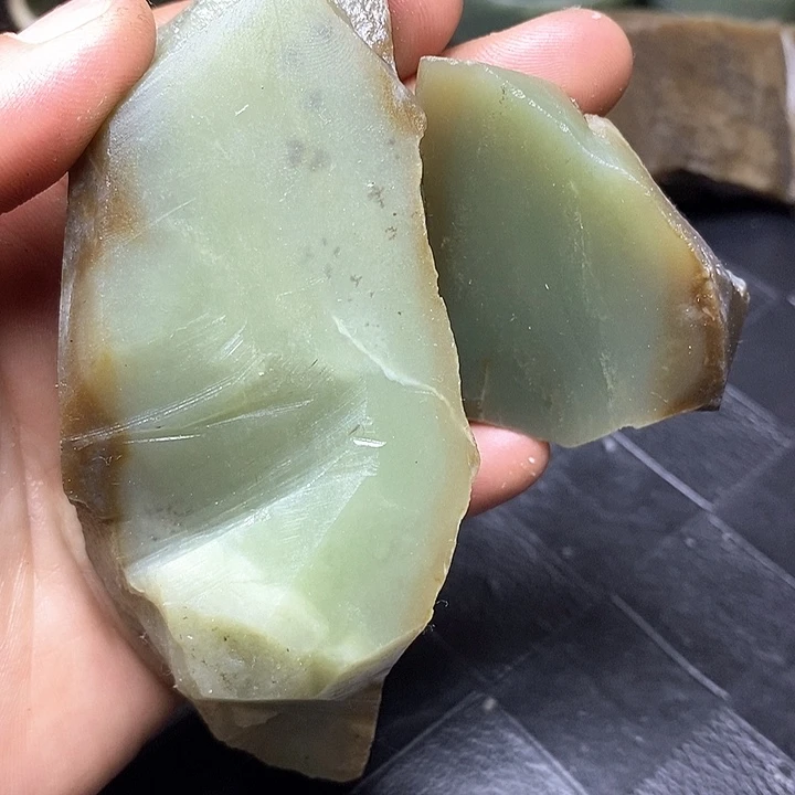 和田玉毛料未镶嵌