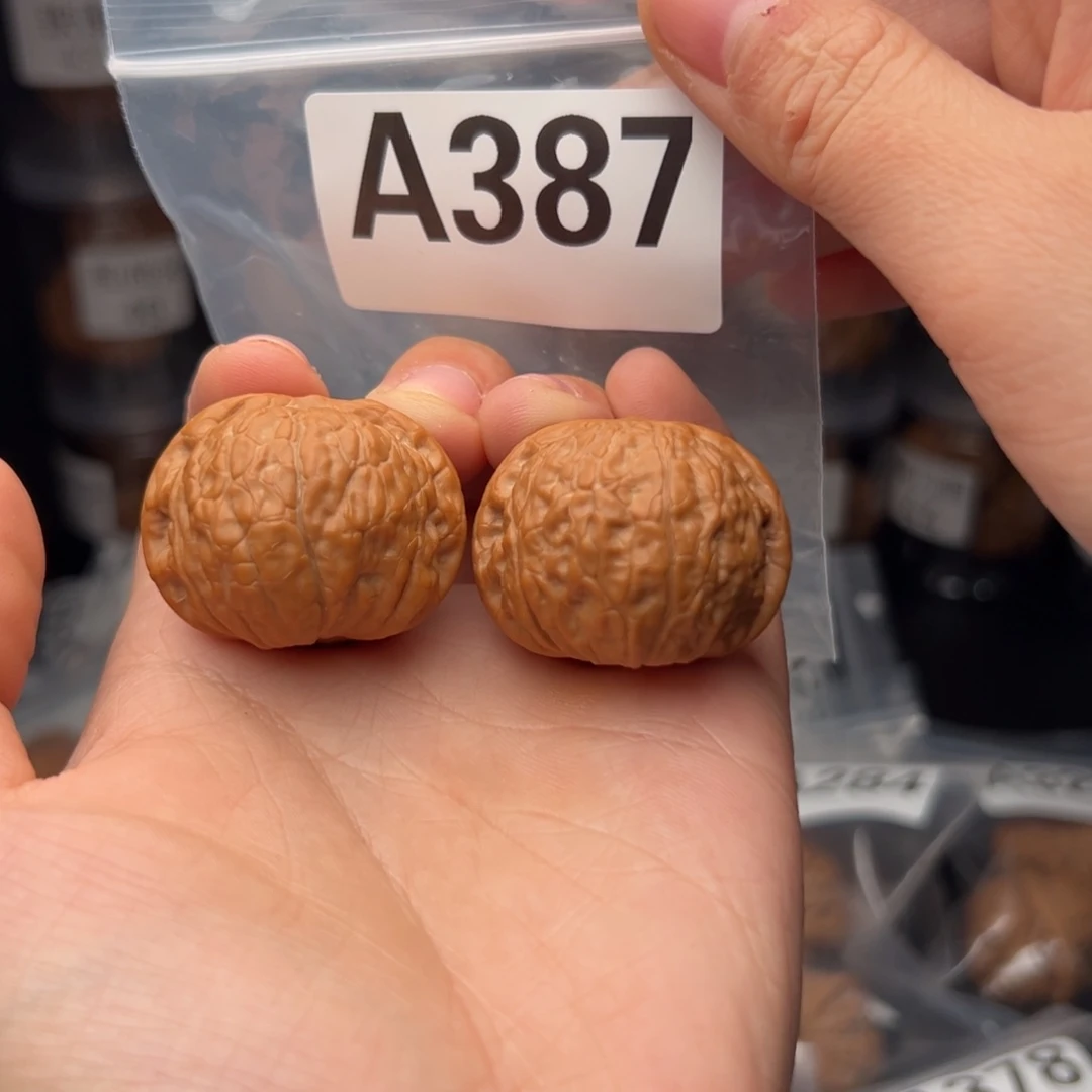 文玩核桃吊坠乾隆磨36