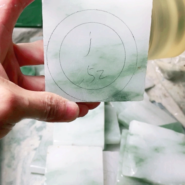 j***定制石英质玉手镯52圈口