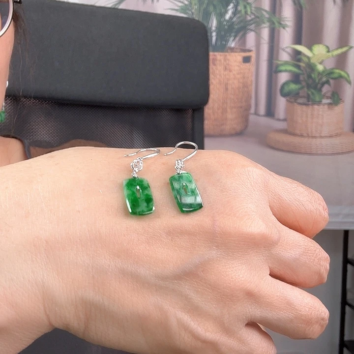 翡翠耳饰18K金镶嵌耳勾