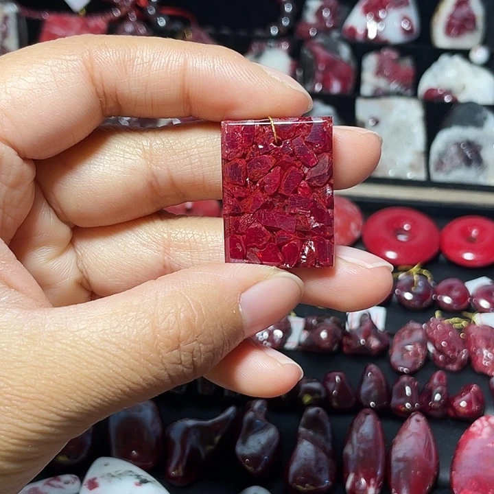 天然辰砂晶体无事牌20克