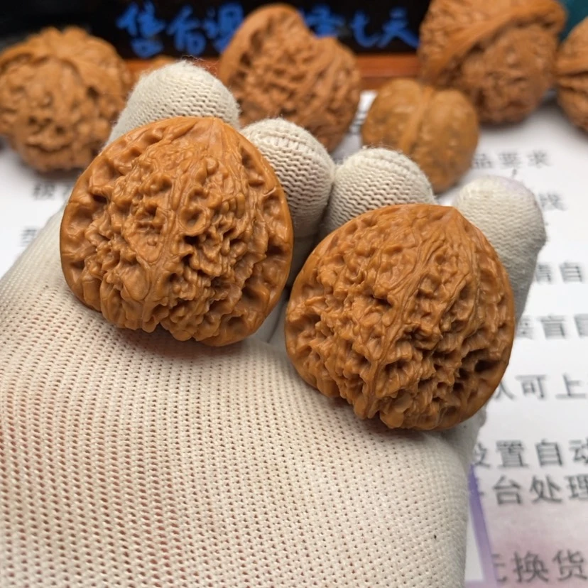 【闪购商品】把件文玩核桃老**、50南疆