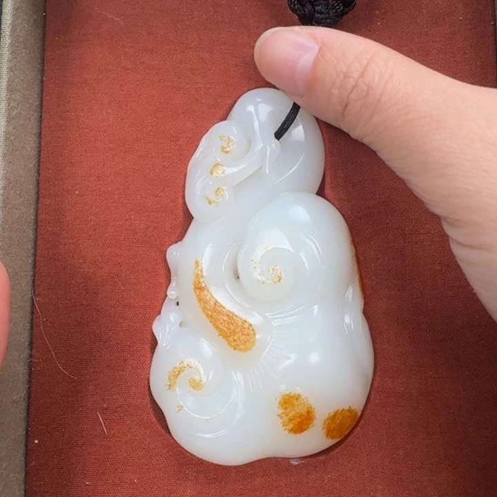 未镶嵌和田玉挂件