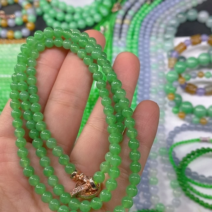 翡翠未镶嵌颈饰缅甸天然翡翠冰种阳绿项链5.2