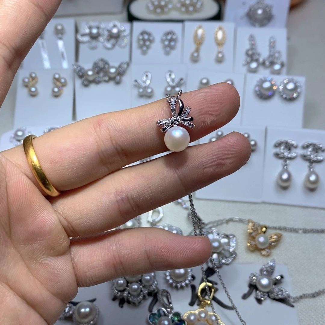 淡水珍珠未镶嵌耳饰