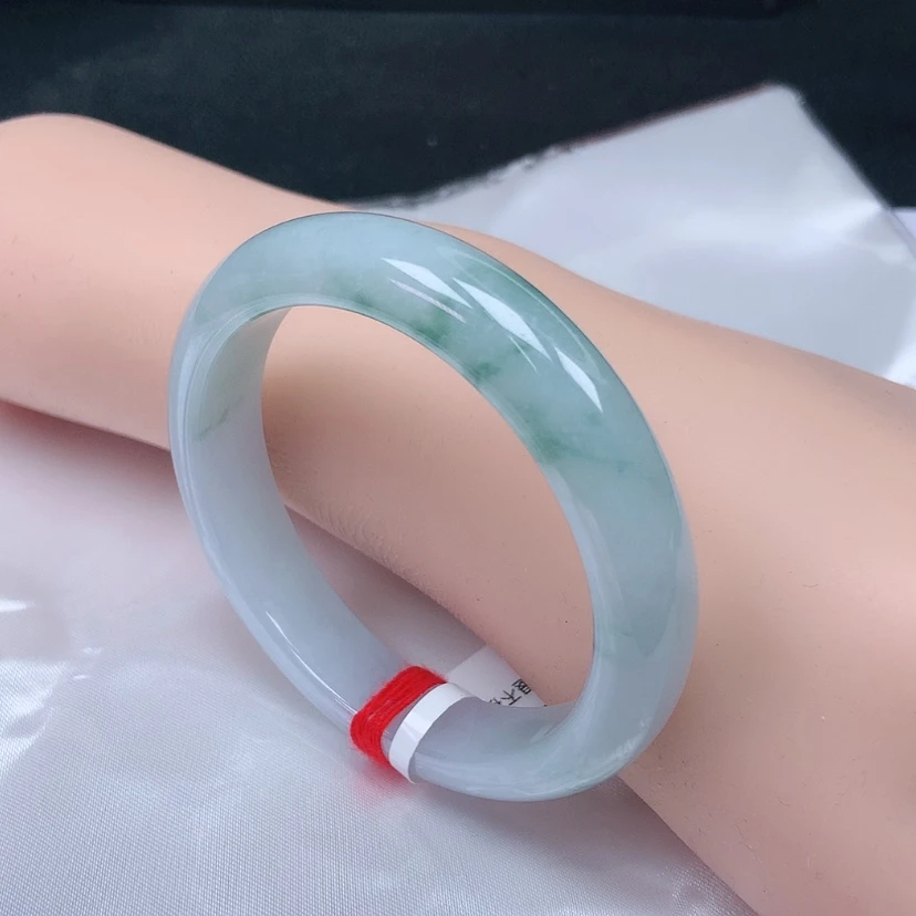 【闪购商品】翡翠手镯未镶嵌，