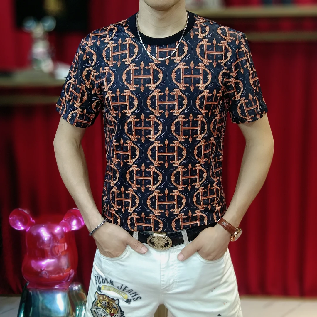 夏季新款时尚高品质男士休闲帅气圆领T恤修身格子百搭薄款短袖