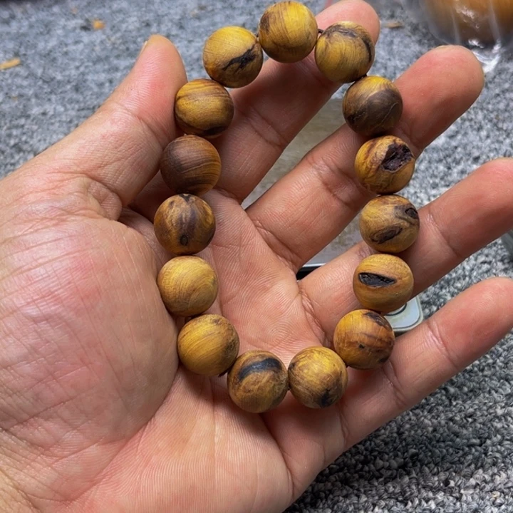 柏木（崖柏）瑕疵100