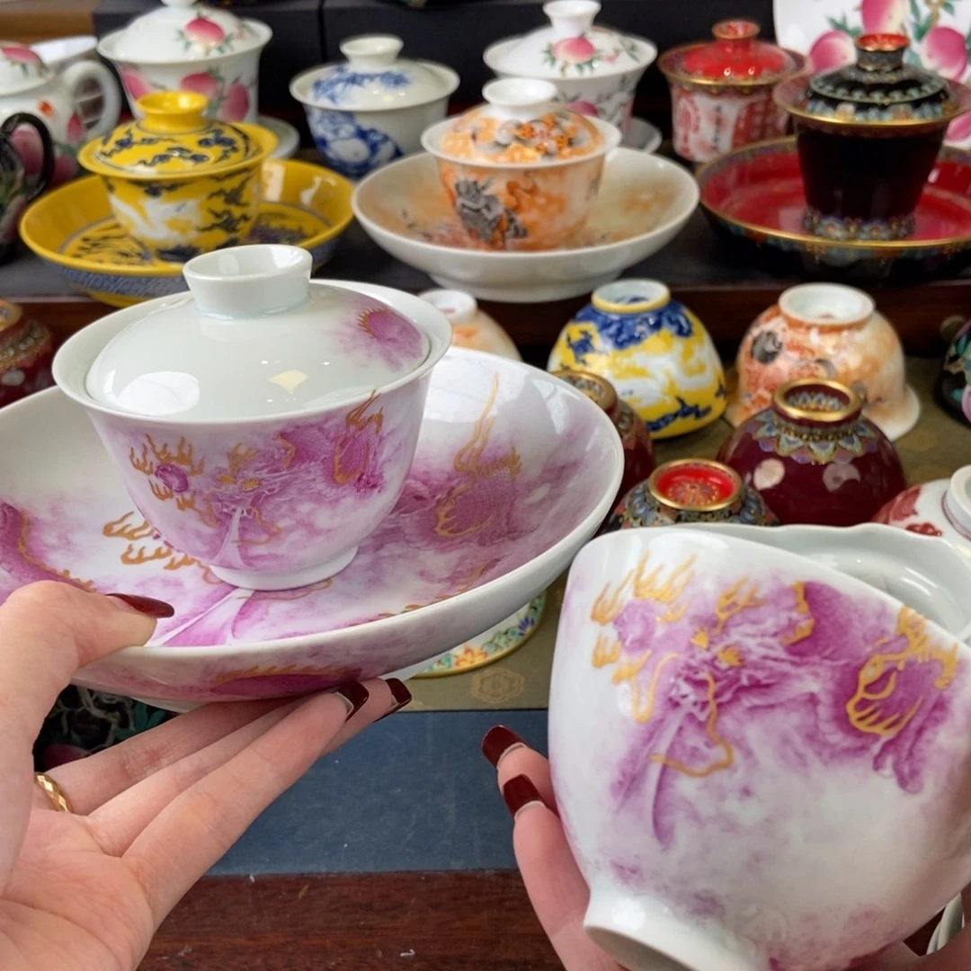 陶瓷艺术家的作品是一种