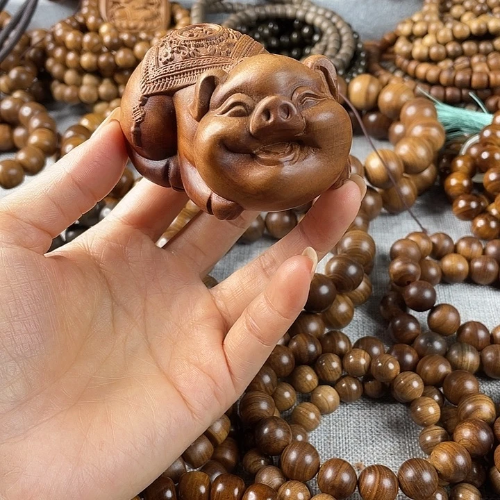 木老山檀福猪摆件