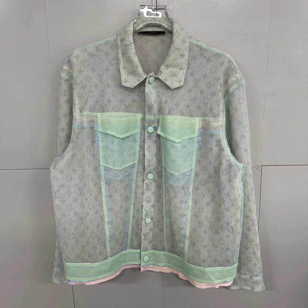 全新未使用  LV 欧根纱满印多层外套  46码 P00804