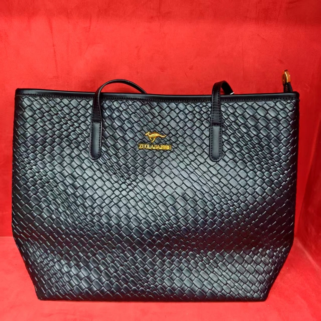 （亮牌灯点关注才可以拍）单肩斜手提包气质手提包肩包经典轻奢时尚