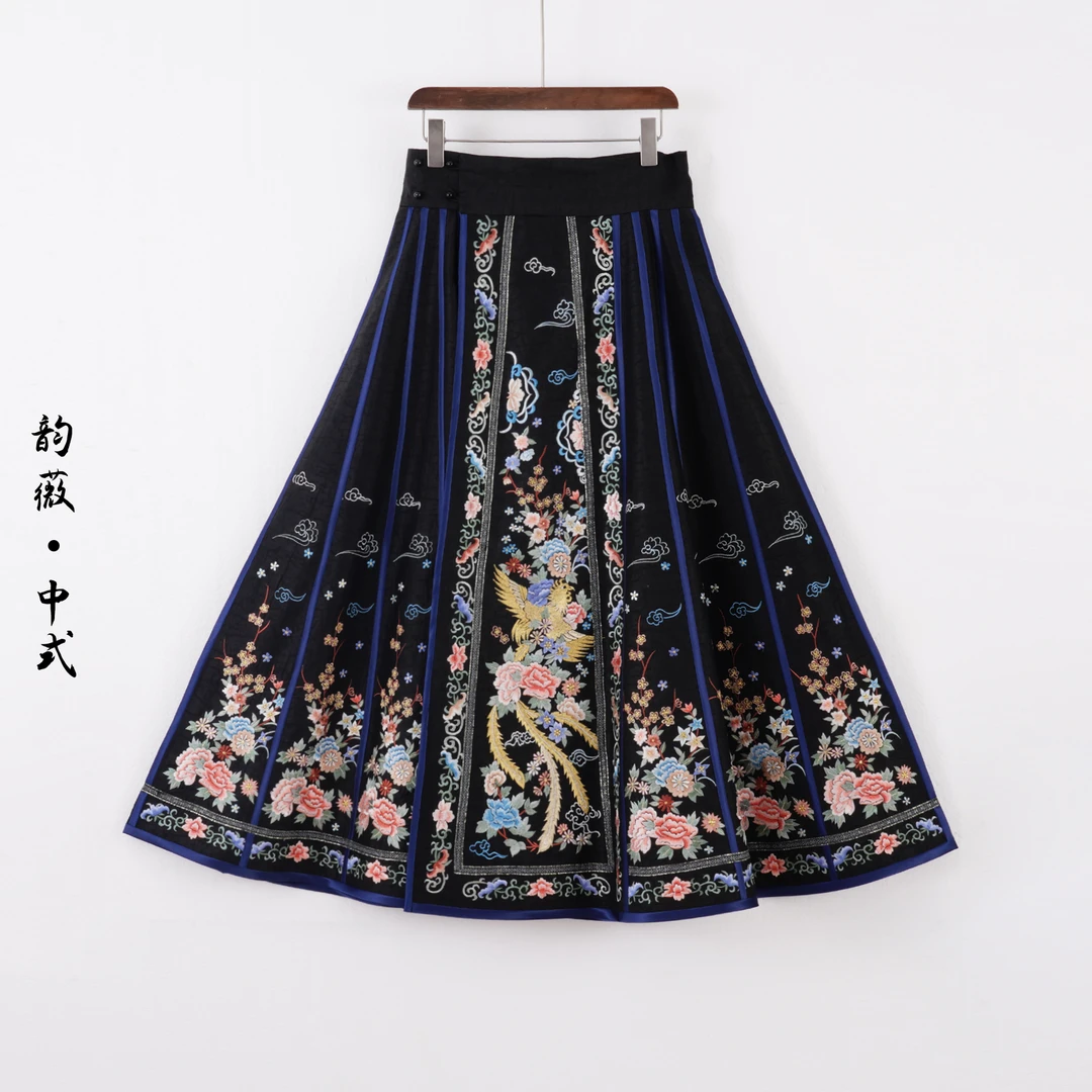韵薇•中式复古刺绣半身裙中国风传统新中式时尚百搭马面裙10375